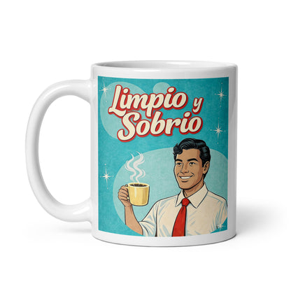 Colorido y animado Diseño retro en español para taza de café con hombre sonriente sosteniendo una taza caliente y texto “Limpio y Sobrio”, inspirado en la recuperación y la vida positiva sin alcohol.